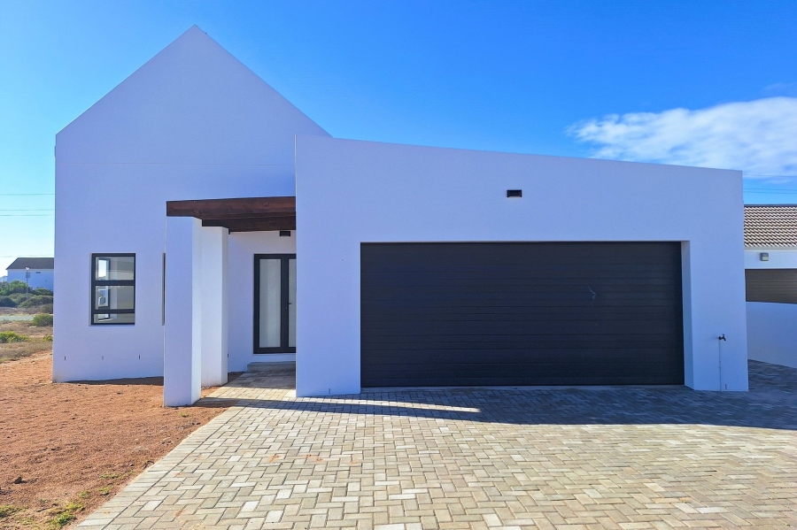 3 Bedroom Property for Sale in Brittania Beach Estate Western Cape